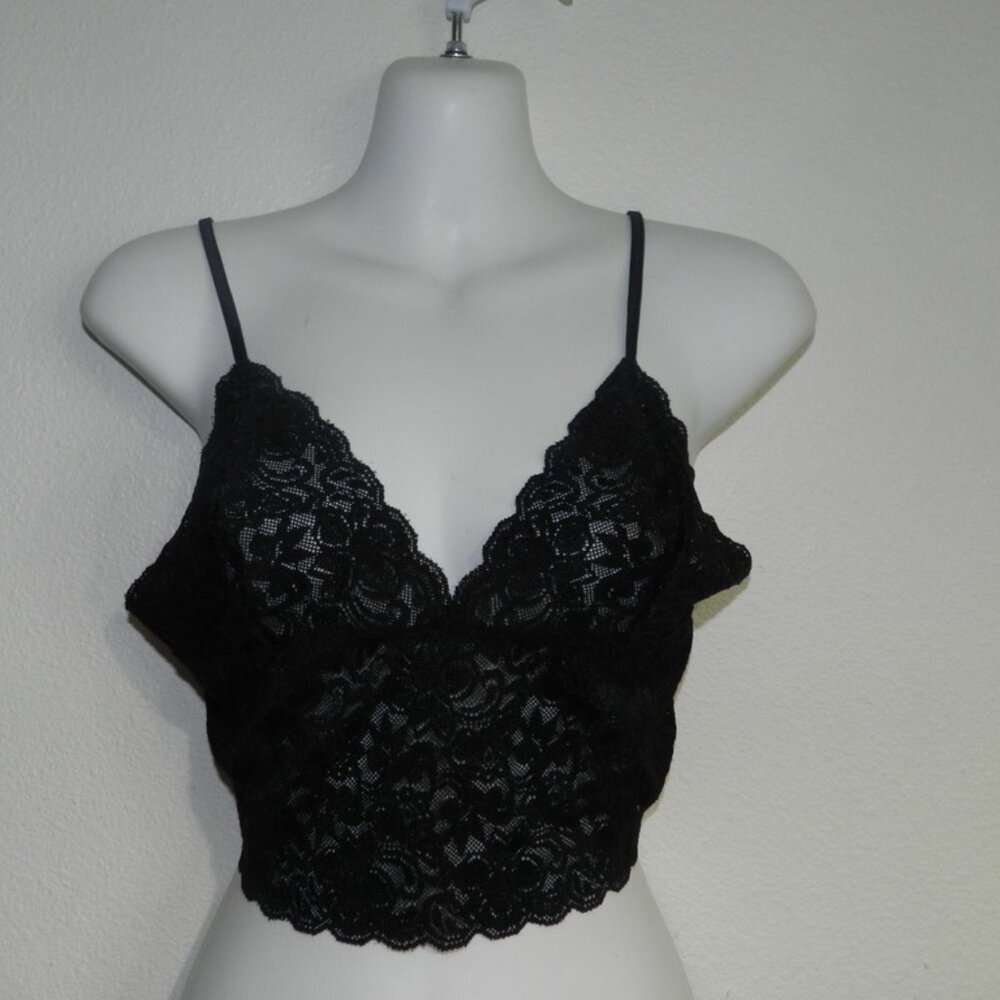 Hillard & Hanson black lace soft cup bralette with adjustable spaghetti straps